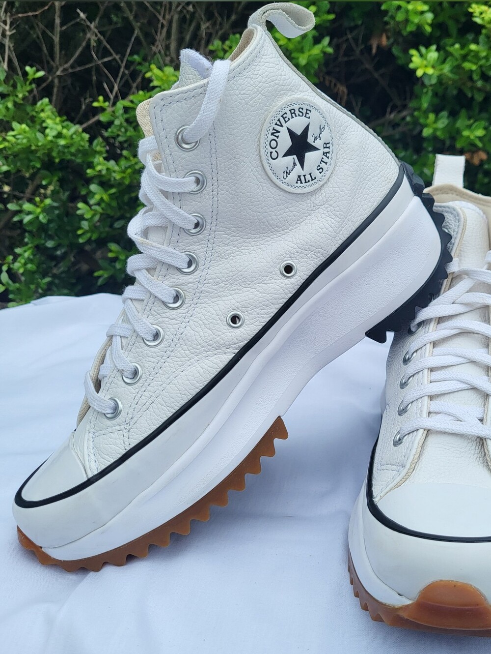 Converse Run Star Leather White Platform Womens Sneakers